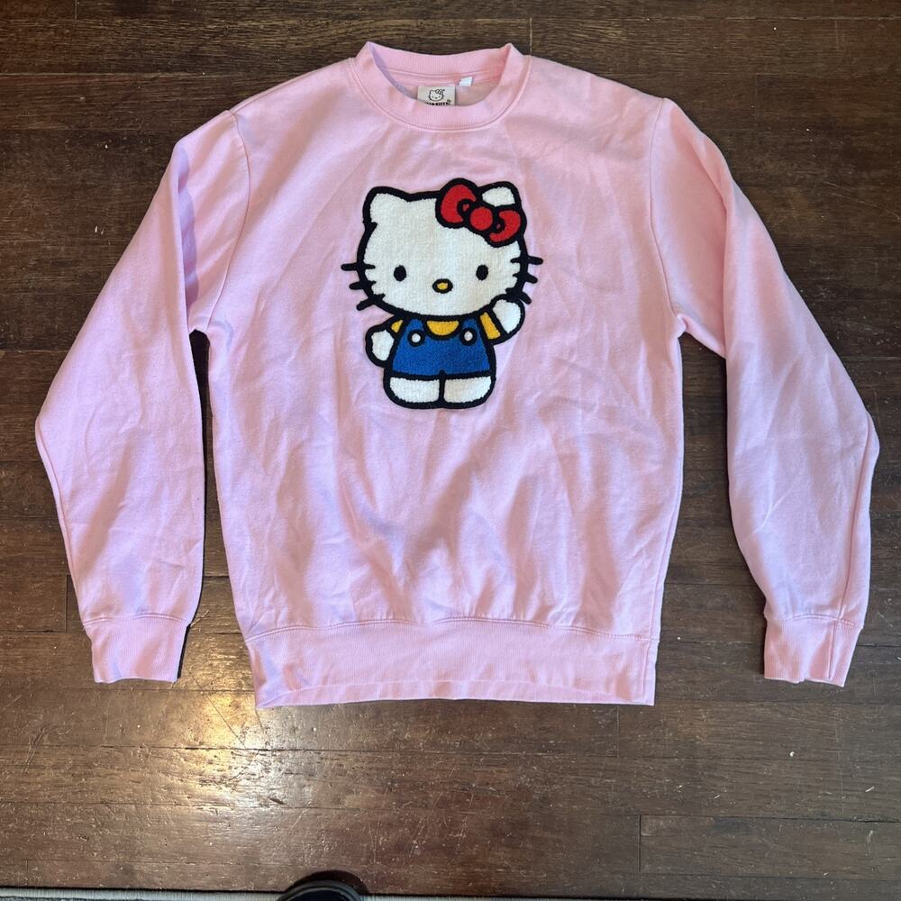 Hello Kitty Sanrio Pink Sweatshirt Oversized Fit Crew Neck Women Size Small - Picture 1 of 9